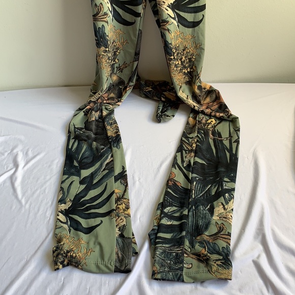 Long Floral Jumpsuit with Floral Pattern - Picture 3 of 6